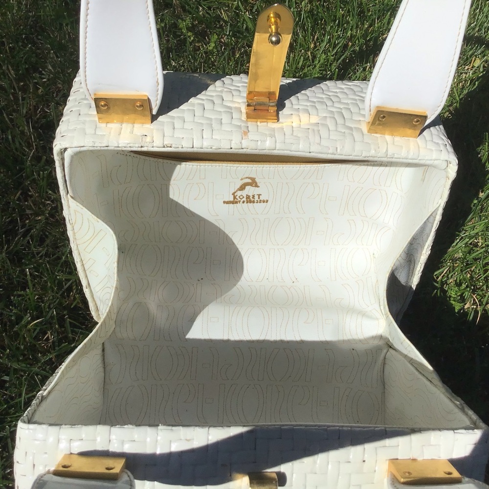 Vintage Koret White Wicker\Basket Purse - Picture 8 of 11